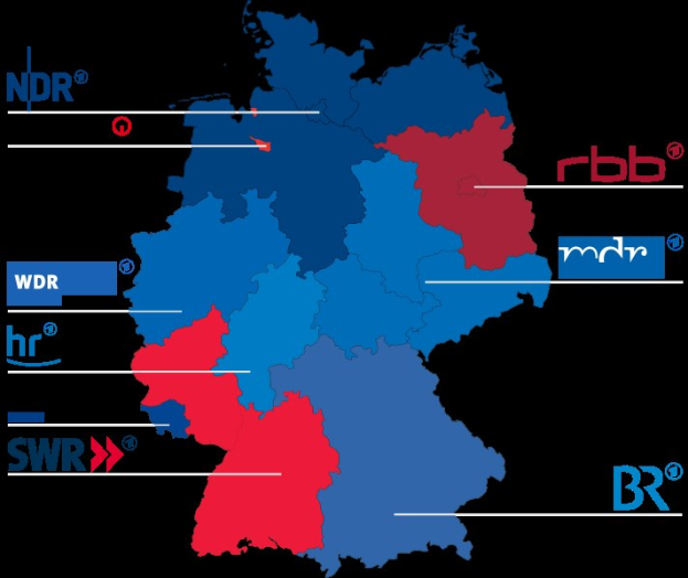 Eine Deutschlandkarte mit in rot und blau hervorgehobenen Bundesländern, die die Ergebnisse der Wahl 2016 mit Namen der Kandidaten und Wahltermindetails zeigt.
