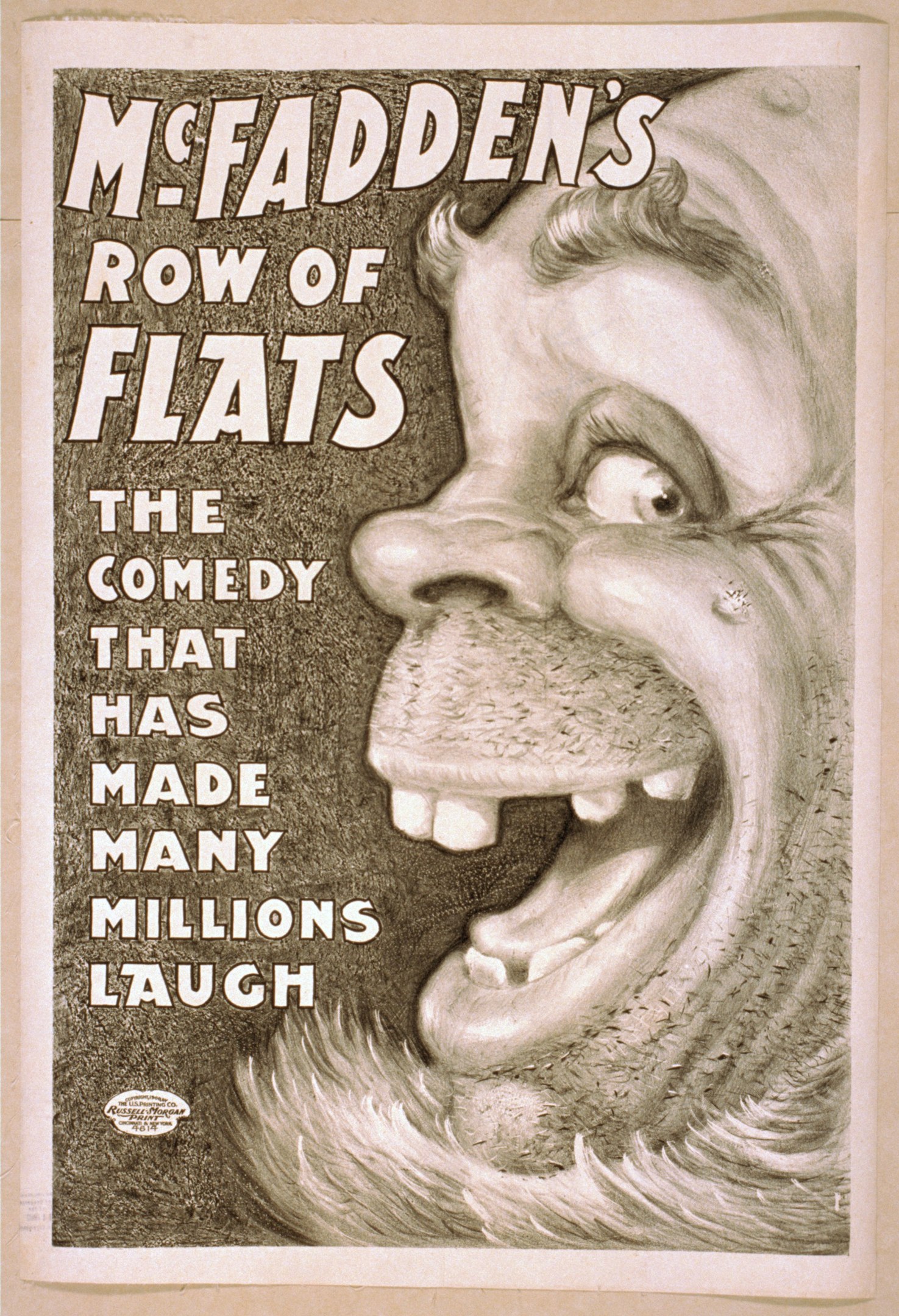 Plakat einer Person mit wilden Haaren, weit aufgerissenen Augen und einem breiten Grinsen, eingerahmt von einem hellgelben Hintergrund, mit dem Text "McFadden's Row of Flats: The Comedy That Has Made Many Millions Laugh."
