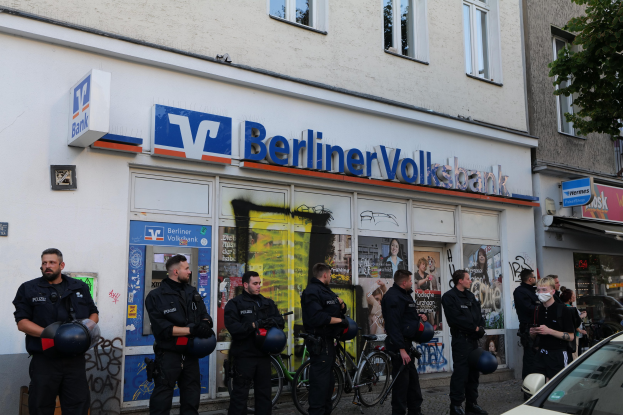 POL-MK: 30 Jahre PSU-Team: Reul ehrt drei Mitglieder der Polizei MK