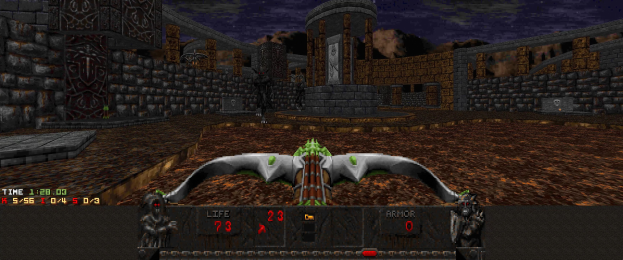 Eine Dungeon-Szene in *Dungeon Master II* mit einem Drachen in der Mitte, umgeben von Wänden, Säulen und Gegenständen, mit numerischen und textuellen Spiel-Daten unten.