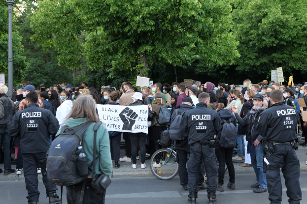 POL-BN: Bonn Innenstadt: Kundgebung auf dem Marktplatz endete friedlich
